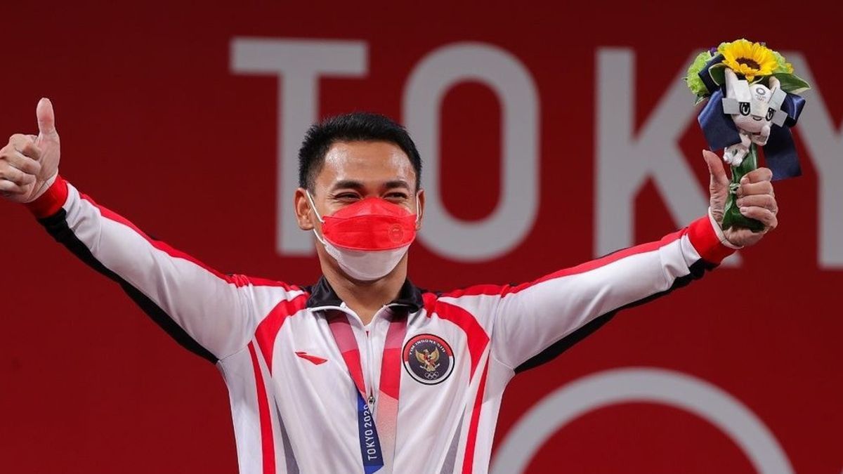 Eko Yuli Sumbang Medali Emas SEA Games 2021 untuk Indonesai, Tempati Podium Tertinggi di Nomor 61 Kg 