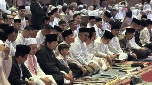 Wapres Salat Idulfitri di Masjid Istiqlal bersama Jan Ethes dan Sejumlah Menteri