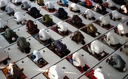 Kasus Baru COVID-19 Rekor Terus, Muhammadiyah Tak Rekomendasikan Salat Iduladha di Lapangan-Masjid