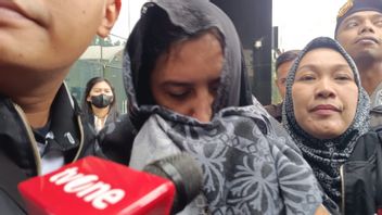 Le régent de Pekalongan, Fadia Arafiq, a avoué avoir été arrêté par le KPK chez lui avec le gouverneur de Jateng Ahmad Lutfhi 