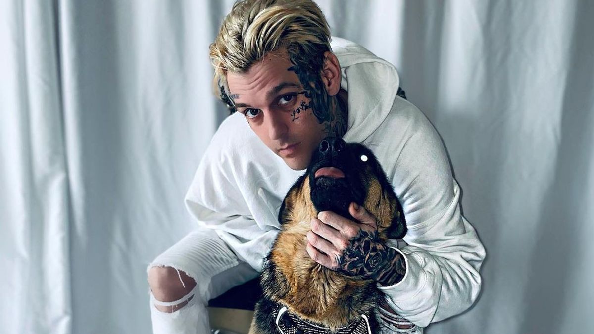  Keluarga Aaron Carter Tuntut Dokter dan Apotek atas Kematian Sang Musisi