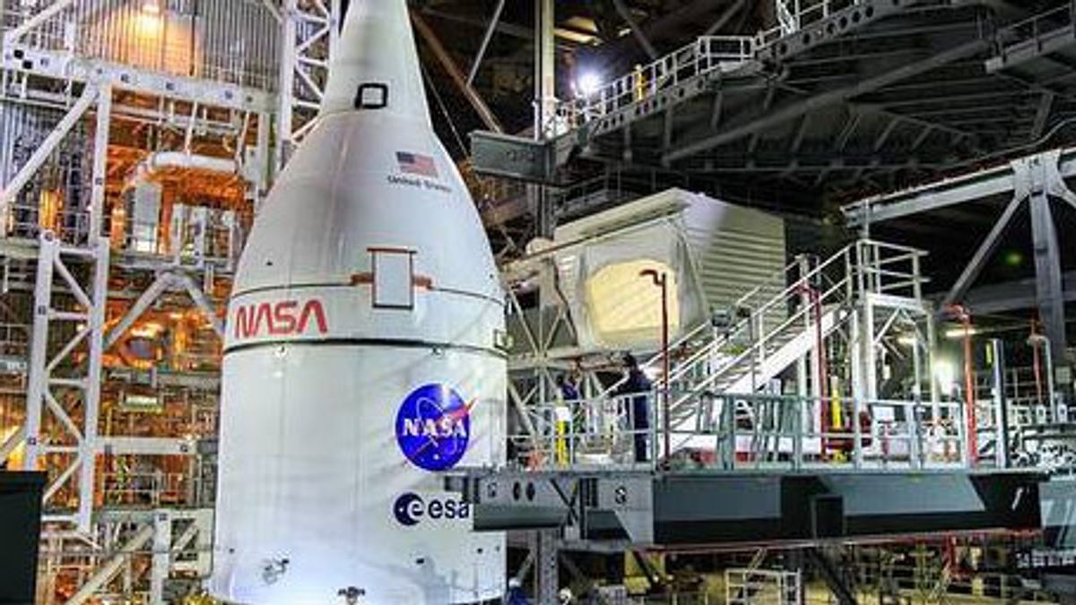 Nasa Prepares To Glide To The Moon In February 2022