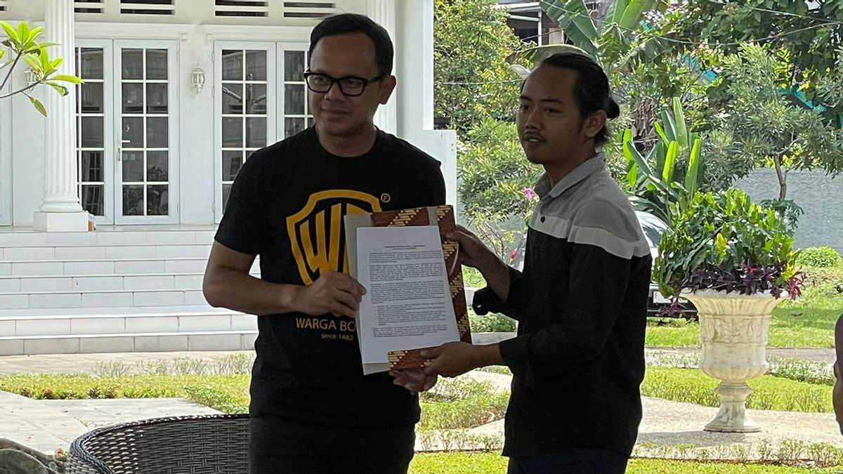 Avant l’élection du gouverneur de Java Occidental, Bima Arya a été invité à Brantas Pungli à l’école