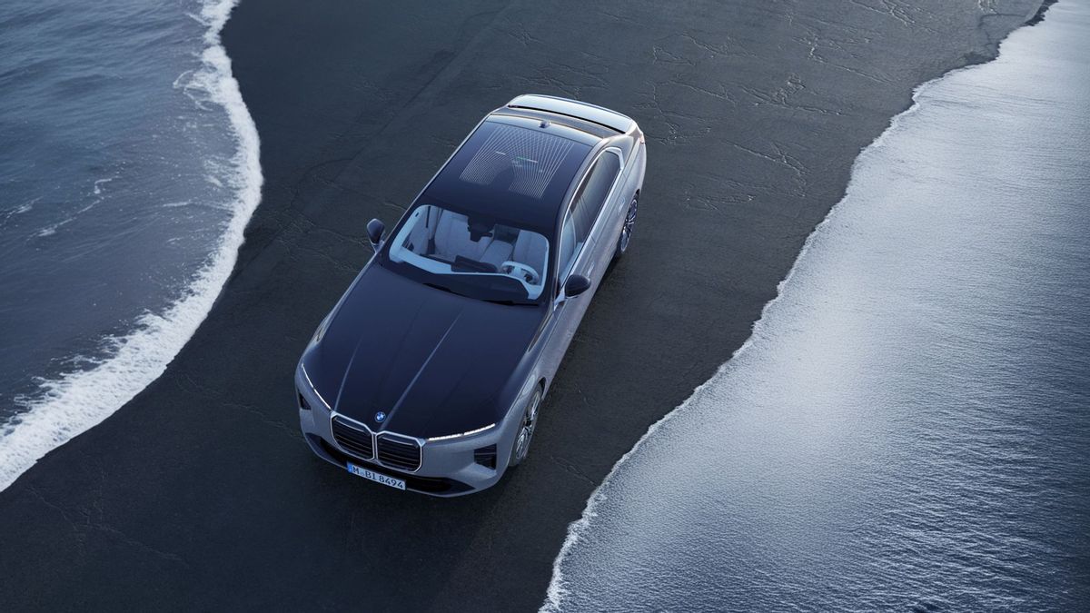 This is the Latest Appearance and Specifications of the 2027 Model BMW i7 Luxury Sedan