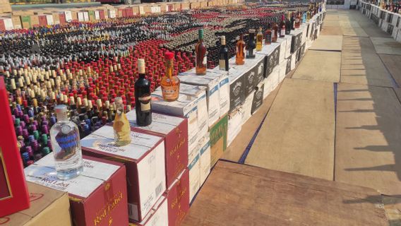 Customs And Excise Reveals The Mode Of Illegal Cigarette And Alcohol Smuggling In Indonesia