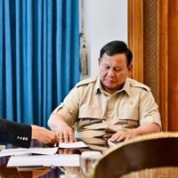    Prabowo Terima Ketua DEN Bahas Ketahanan Ekonomi di tengah Dinamika Global