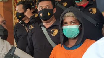 Meurtrier Accusé Ni Putu Widiastiti Employé De La Banque à Bali Condamné à 7,5 Ans De Prison