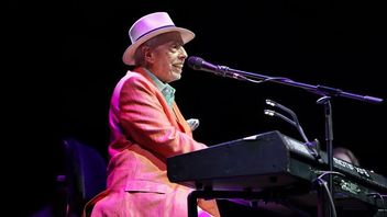 Ikon Bossa Nova Sergio Mendes Meninggal Dunia di Usia 83 Tahun