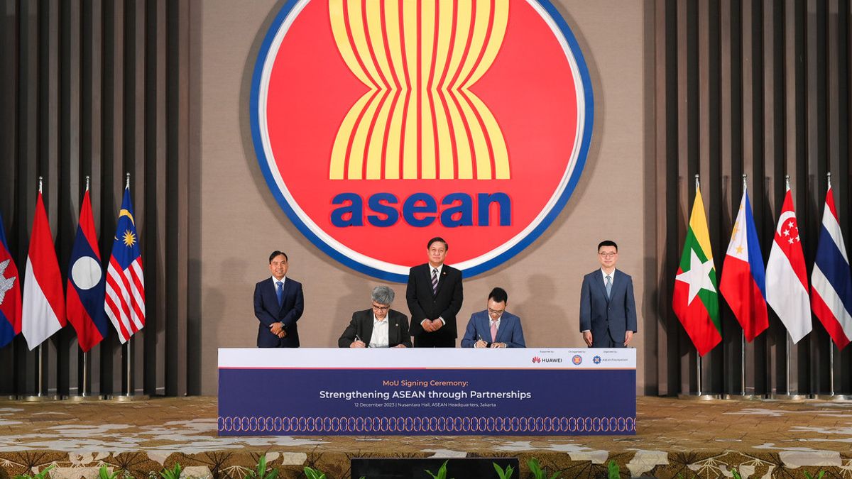 ASEAN Foundation Collaborates with Huawei, Encourages Digital Transformation