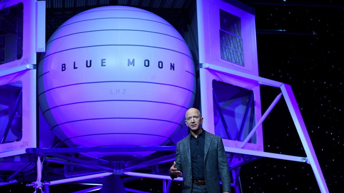 Jeff Bezos Offers IDR 285 Billion Credit To NASA To Get A Mission To The Moon