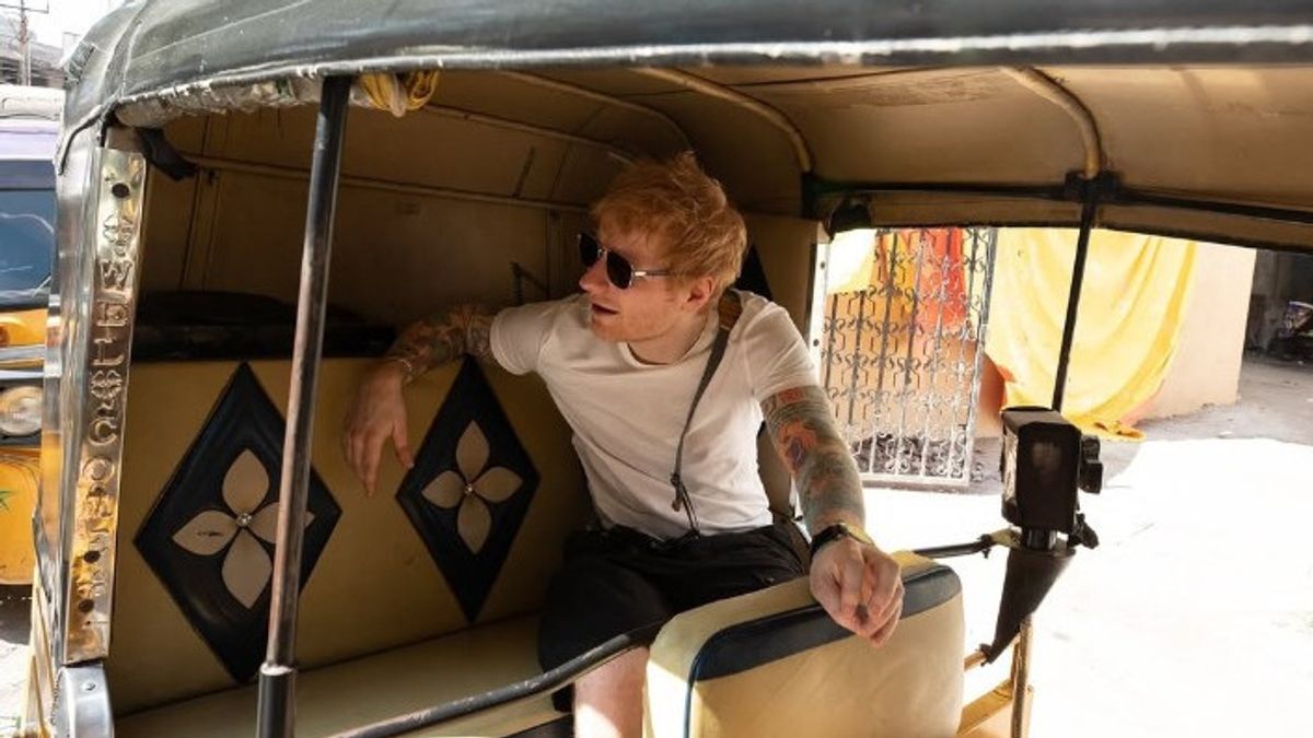 Ngamen di Pinggir Jalanan India, Ed Sheeran Diberhentikan Polisi