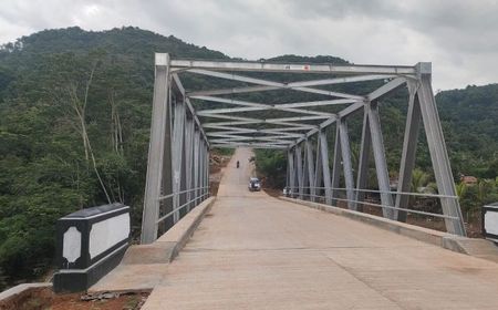 Pemkab Purwakarta Rampungkan Pembangunan Jembatan Cibayongbong yang Dulu Ambruk