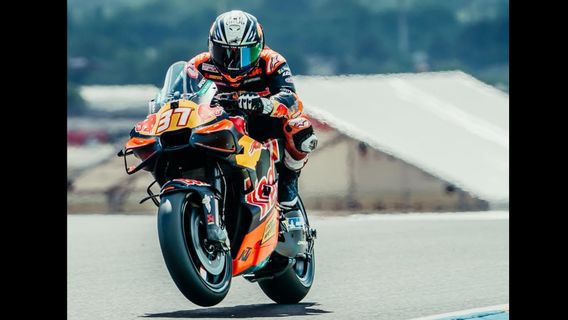 Pedro Acosta Takes Pole Position at the 2026 Catalunya MotoGP