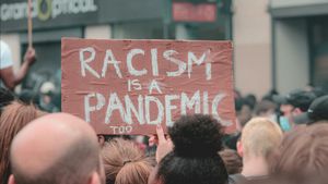 Kaukus Hitam Kongres dan Organisasi Masyarakat Sipil AS Bersatu Lawan Agenda Trump