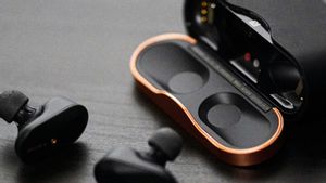 Rawat Kesehatan Pendengaran, Kiat Memilih Device Alat Dengar yang Aman untuk Sehari-hari