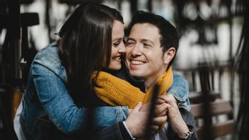 9 迹象表明你的伴侣深深地爱你