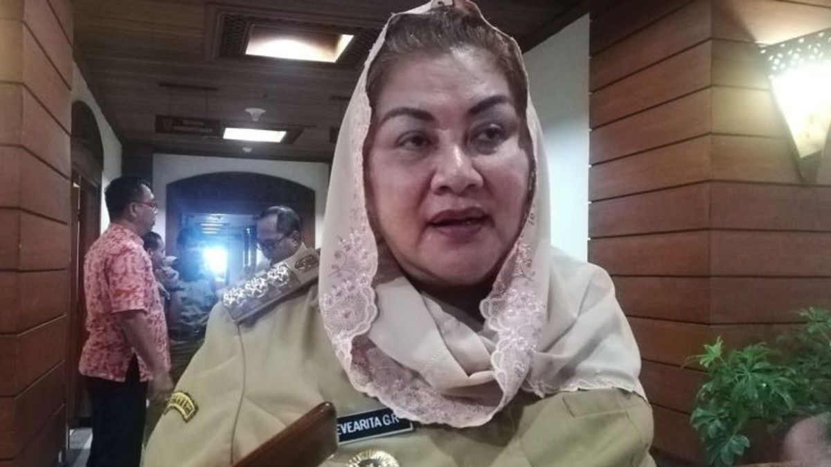 KPK Summons Mbak Ita And Husband As Suspects Today