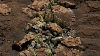 Robot Penjelajah Curiosity Temukan Sulfur Murni di Batuan Mars