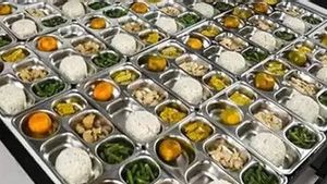 Tercium Bau Tak Sedap, Makanan MBG di SD Negeri di Pasar Rebo Bikin 20 Siswa Keracunan