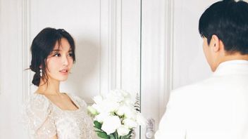 Selamat, Dohwa AOA Umumkan Pernikahan dengan Non-Selebrita!