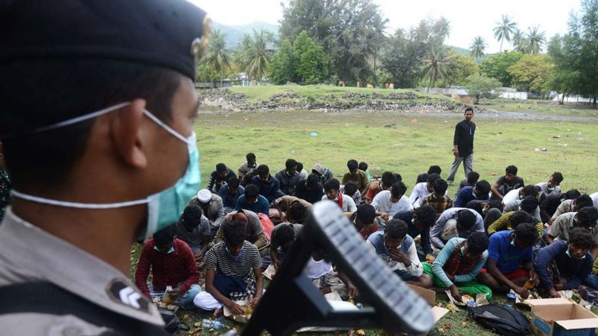 Rohingya Immigrants Accompanied In Pidie