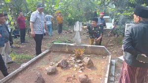 Lightning Residents Attack To Unload 31 Fake Sacred Tombs