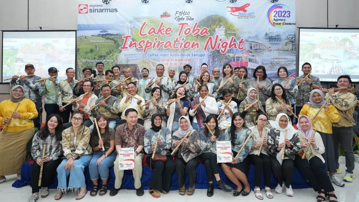 Sinar Mas Insurance Holds Agency Tour Contest (ATC) F1 Powerboat H2O Lake Toba