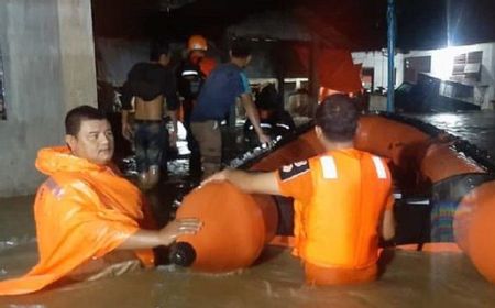 Banjir di Kota Gunungsitoli Sejak Subuh Tadi Mulai Surut, Saatnya Warga Bersih-bersih