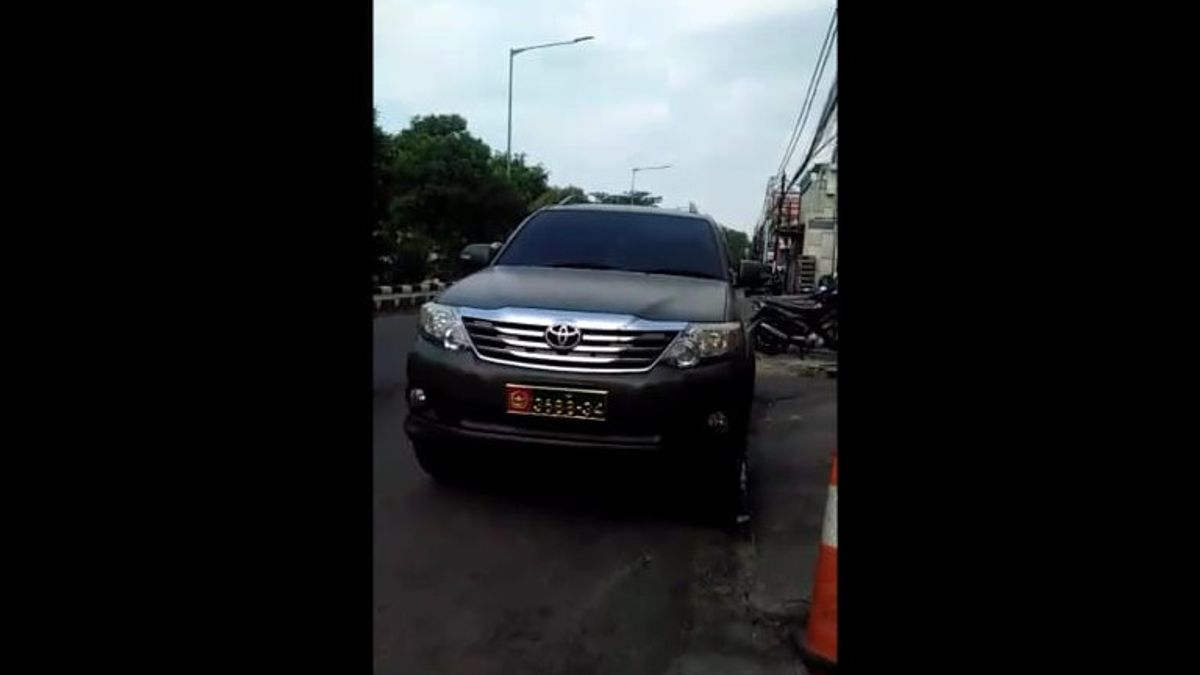 سيارات خدمة TNI الفيروسية التي يستخدمها المدنيون ، Puspomad: على سبيل الإعارة للشرطة العسكرية المتقاعدة