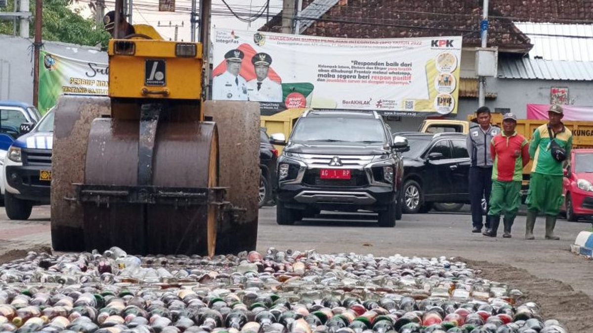 Polres Tulungagung Musnahkan Ribuan Botol Miras