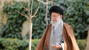 イランの最高指導者アリ・ハメネイの妻が死亡したと報じられた