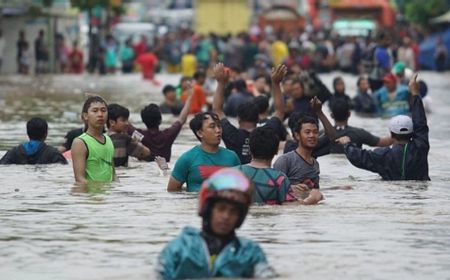 Jalan Kebon Jeruk Masih Tergenang Air dan 48 RT di Jakarta