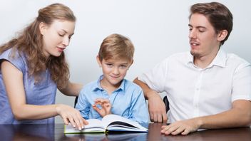 To Stay Consistent, Here Are 6 Ways To Teach Discipline To Children