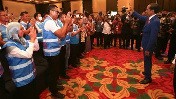 Escorting Electricity Supply Without Flickering During the G20 Summit, President Jokowi Thumbs Up for PLN