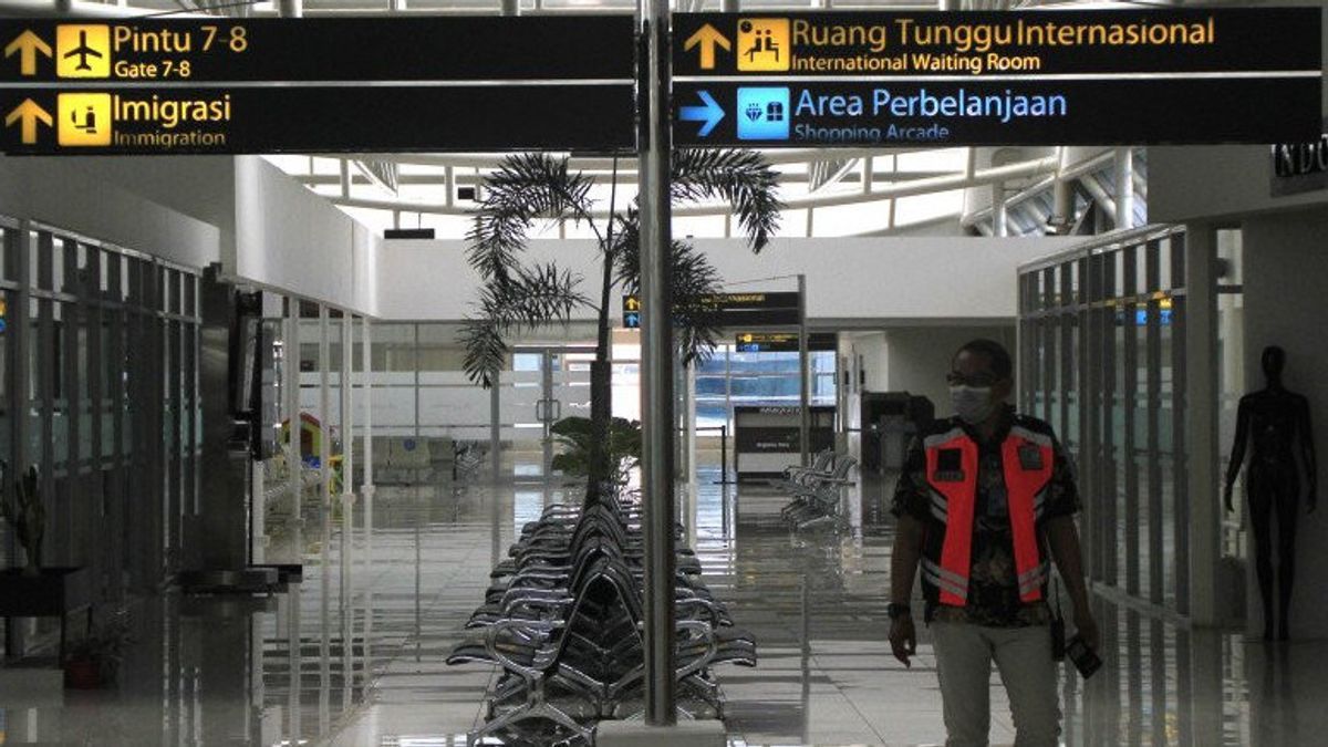 الترحيب بهبوط طيران آسيا من كوالالمبور ، عاد مطار YIA Kulon Progo إلى خدمة الرحلات الدولية