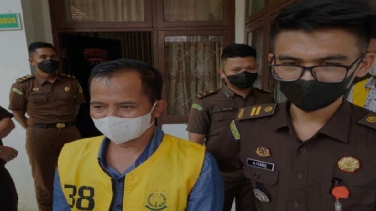 South Sumatra Prosecutor's Office Detains Two Suspects For Project Corruption At PUPR Muara Enim