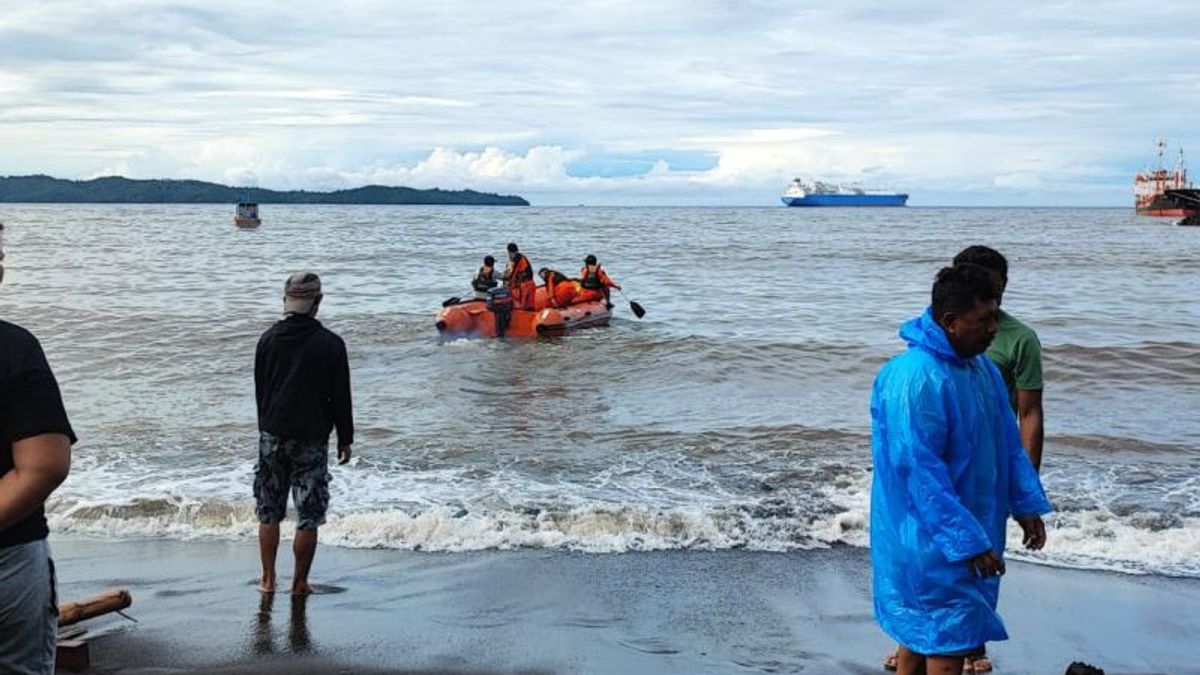 يائسون للقفز من الرصيف لإنقاذ خط الصيد الساقط ، الشباب في مانادو مفقودون ، لا يزالون مطلوبين من قبل فريق SAR