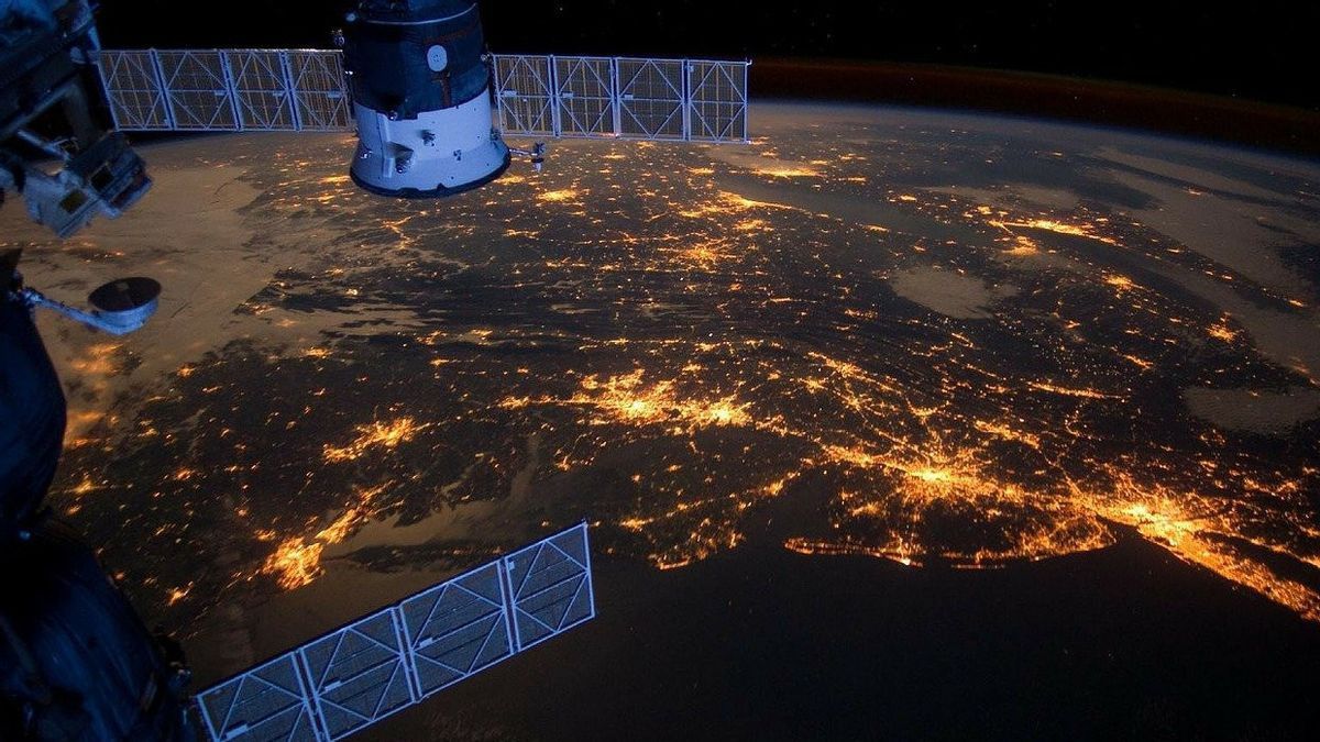 Satelit Telkom-3 Kembali ke Bumi Setelah 8 Tahun Menghilang