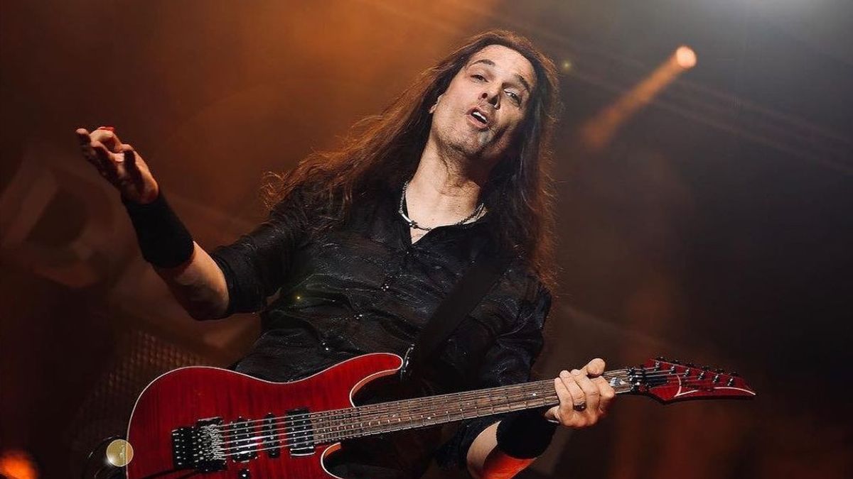 Kiko Loureiro Suggests Dave Mustaine Recruit Marty Friedman