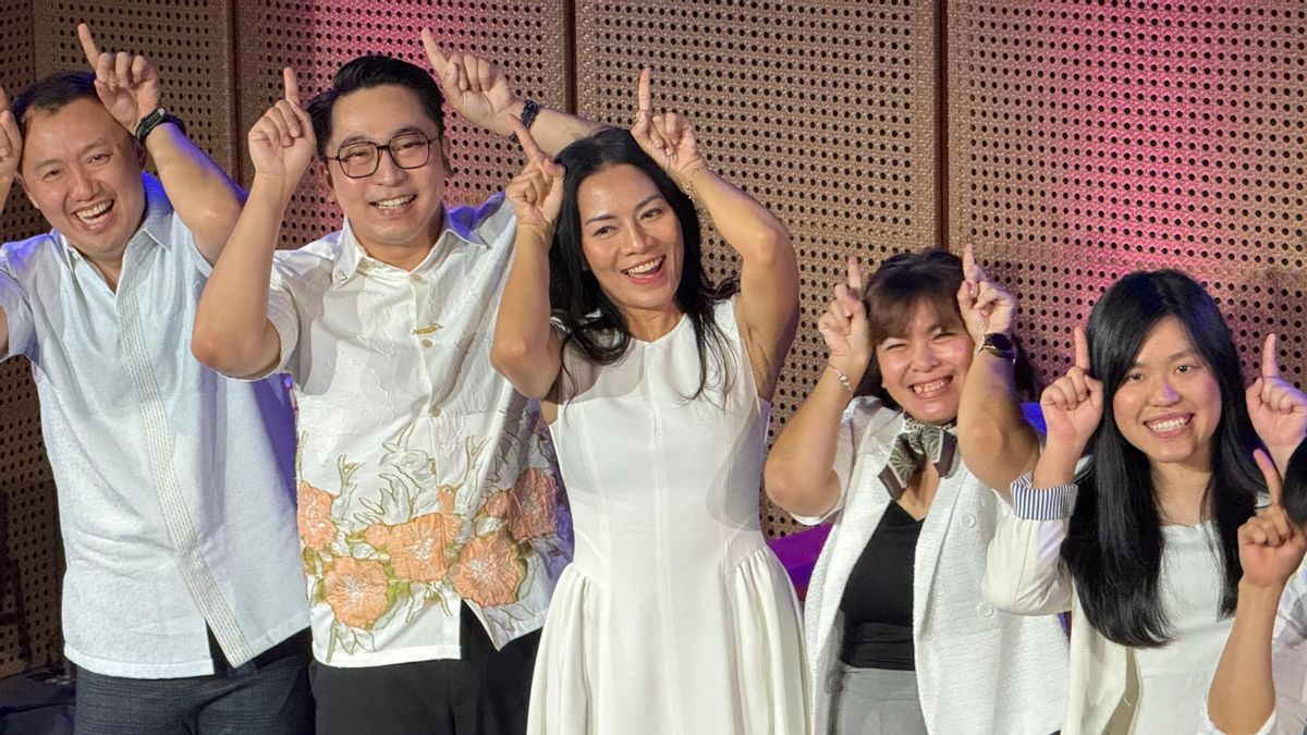 Dee Lestari Tak Sangka 29 Years Of Work, Paper Boats Can Be Musical