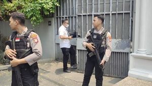 Penggeledahan di Rumah Firli Dinilai karena Polisi Yakin Ada Bukti Dugaan Pemerasan yang Disembunyikan