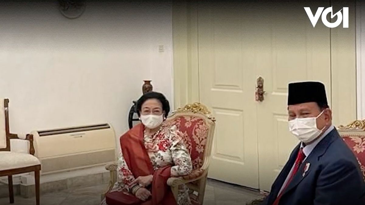VIDÉO: L’histoire Derrière La Discussion Impromptue De Megawati Et Prabowo Au Palais
