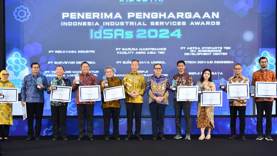 PT Surveyor Indonesia Reach Indonesia Industrial Services Award 2024