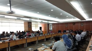 Evaluating TGUPP Through The Jakarta DPRD