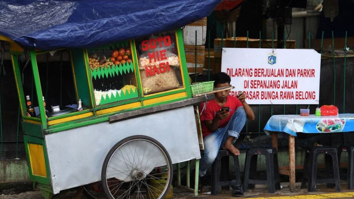 160 Street Vendors In Petak Sembilan To Be Relocated To Glodok Market