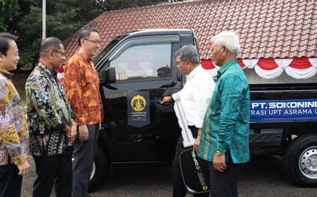 PT Sokonindo Automobile Donasikan DFSK Super Cab untuk Operasional Asrama di Universitas Indonesia