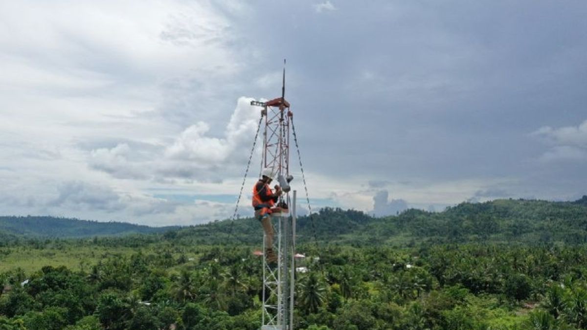 Mitratel Akuisisi 997 Menara Telekomunikasi Milik Indosat