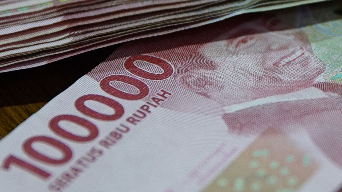 Rupiah Jumat Dibuka Melemah Tipis 5 Poin ke Rp14.400 per Dolar AS