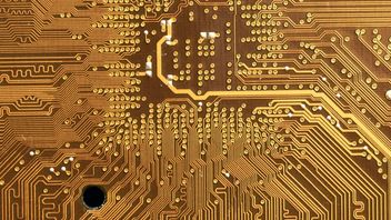 Perusahaan China Pembuat Chip 14Nm ke Bawah Ditekan AS
