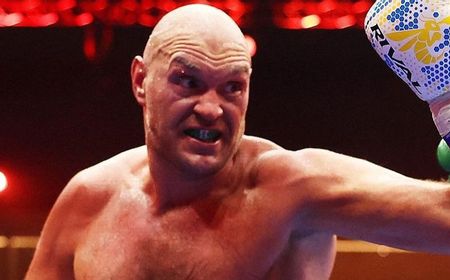 Tyson Fury Terima Kekalahan dari Oleksandr Usyk dan Rencanakan Berlibur Bersama